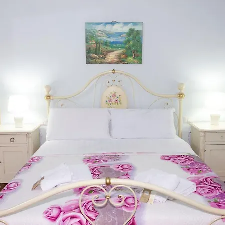 Bed & Breakfast Pirandello - Margherita 2*